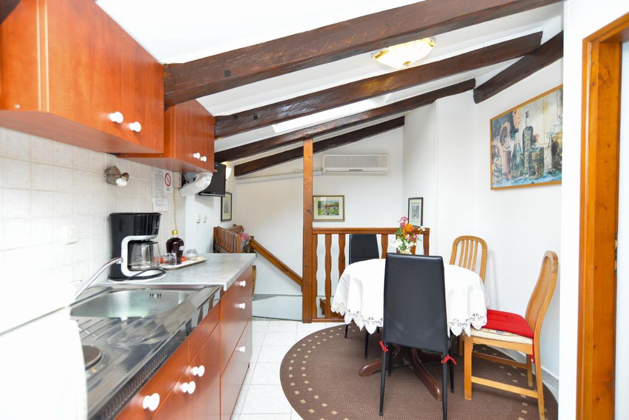 Apartment Rovinj Center 1053 外观 照片